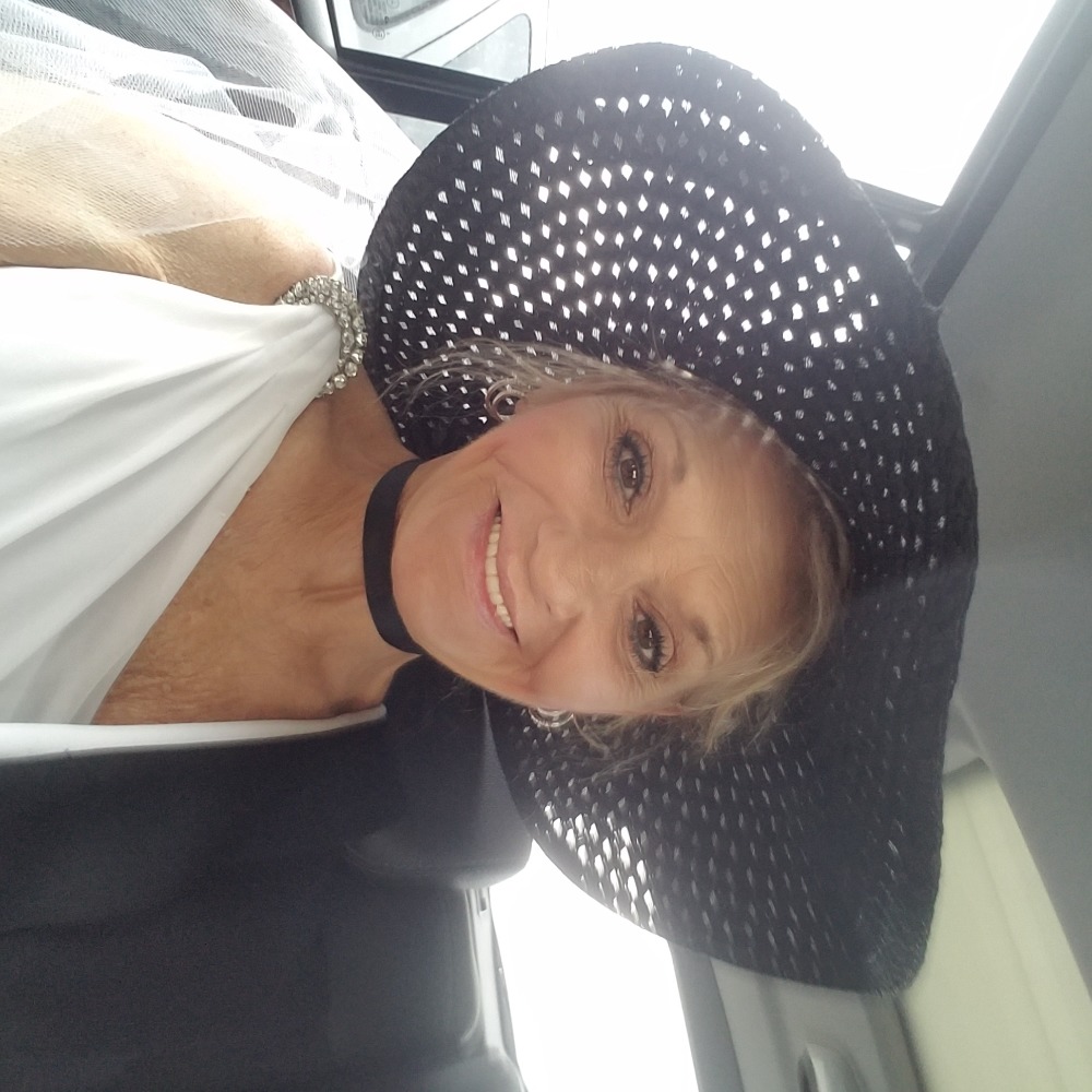 Meet your Posher, Janet